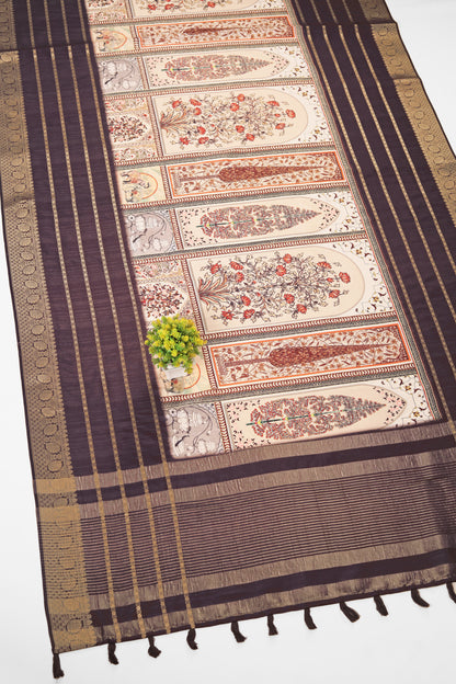 Pallav Darshan Saree