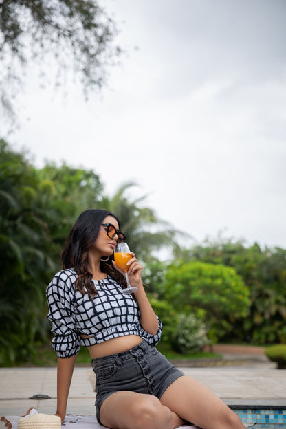 Cubic Curves Cut-out Top - Yuvani