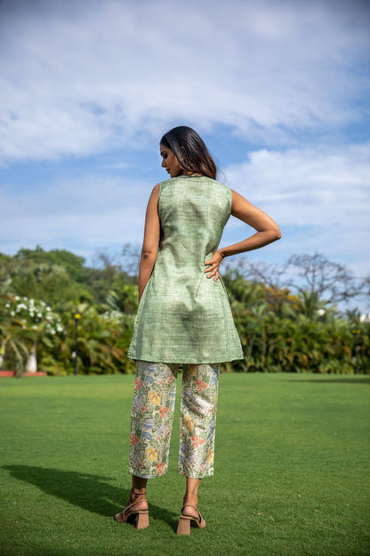 Grassy Green Sleevless Set - Yuvani