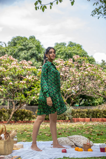 Retro Revival Green Dress - Yuvani