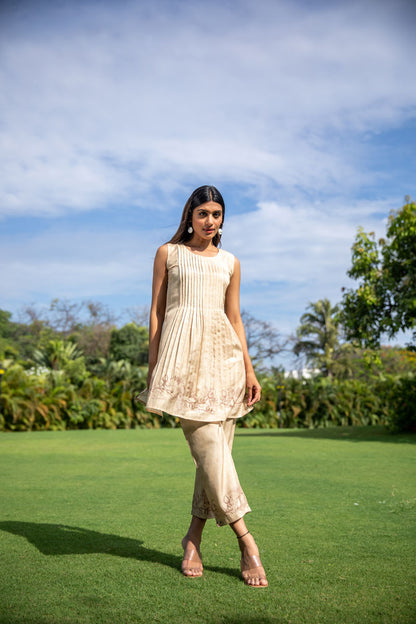 Vintage Vines Sleaveless Set - Yuvani